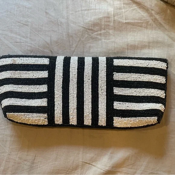 Mary Frances vintage beaded clutch - Picture 3 of 8